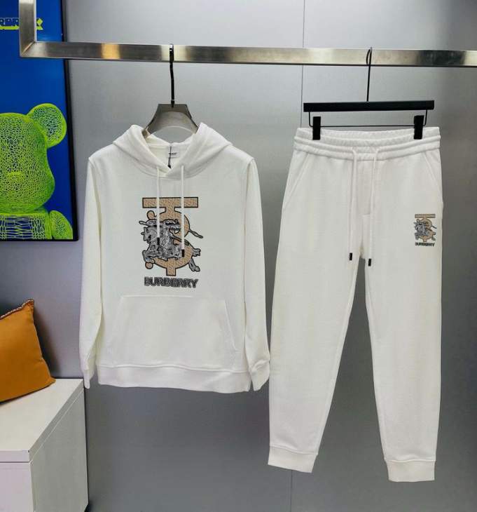 Picture of Burberry Sweater Suits _SKUBurberryM-5XL13xr32837636